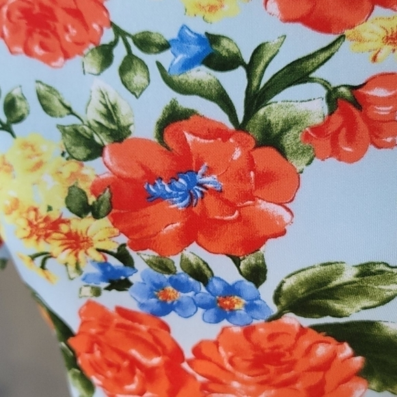 Bisou Bisou floral print off the shoulder dress NWT - Picture 4 of 10